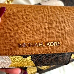 Small Michael Kors card holder